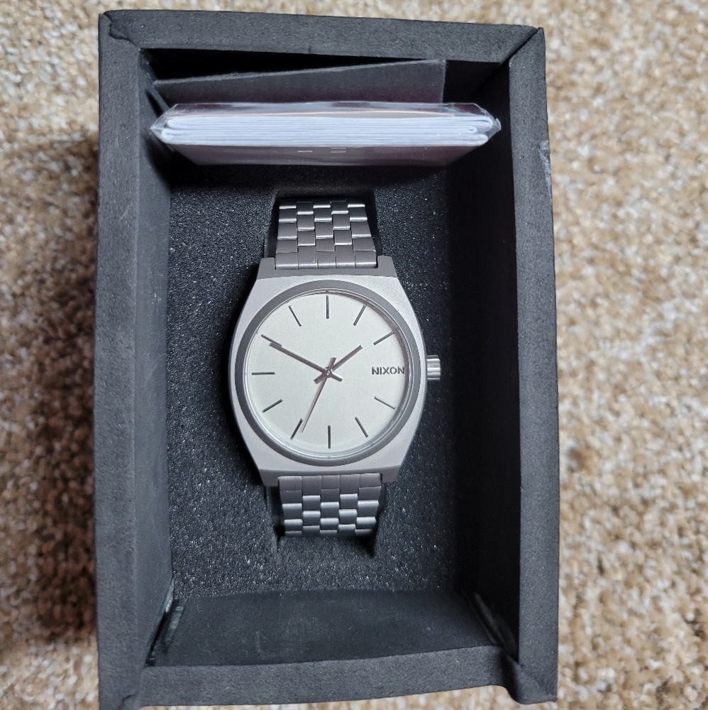 Nixon Time Teller Watch